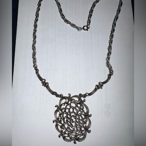 Floral Filigree Pendant Necklace
